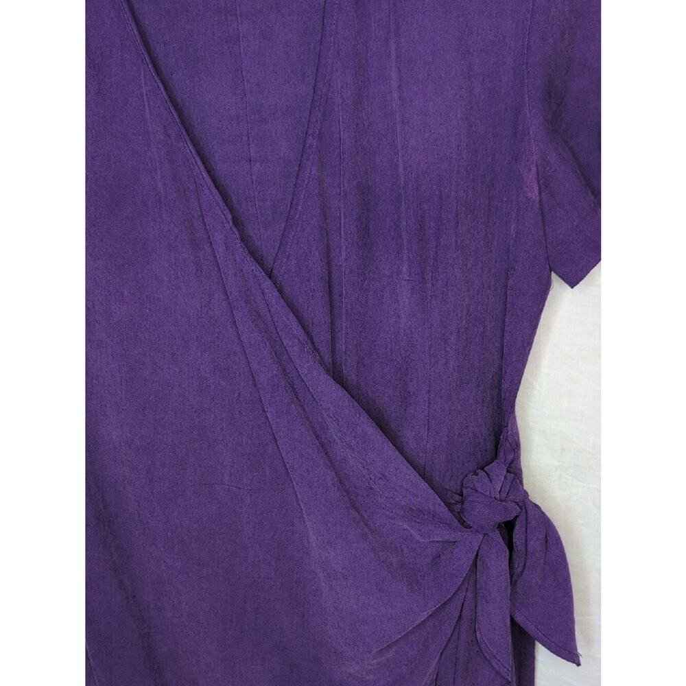 Vintage 100% Silk Wrap Dress in a deep plum purple hue - Picture 3 of 7